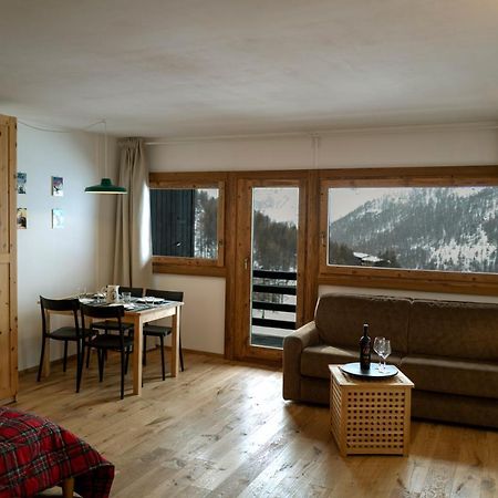 White Escape Lägenhet Valtournenche Exteriör bild
