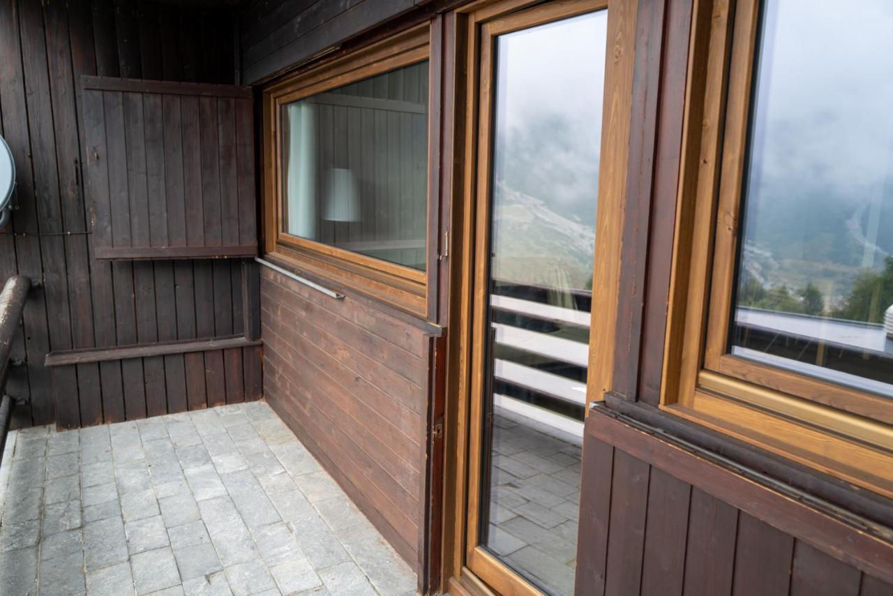 White Escape Lägenhet Valtournenche Exteriör bild