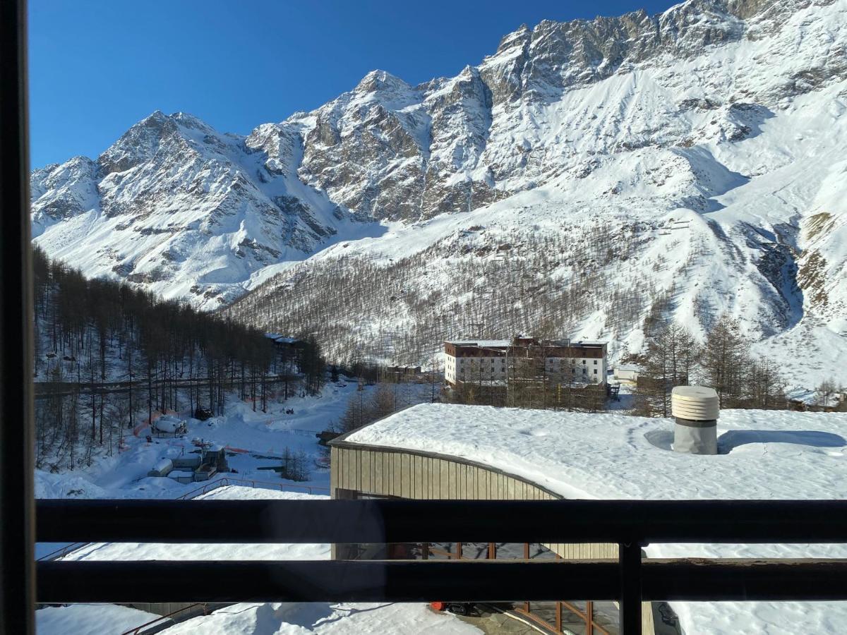 White Escape Lägenhet Valtournenche Exteriör bild